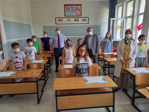 Kaymakam Adem ÖZTÜRK Karne Törenine Katıldı